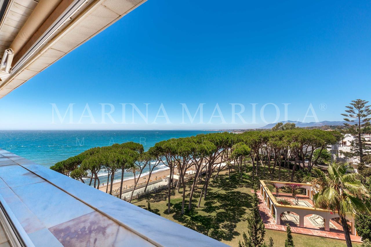 Marina Mariola *