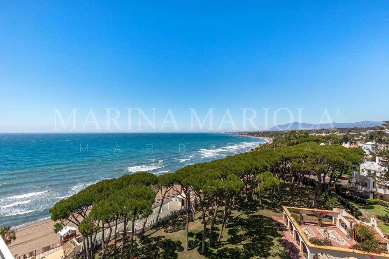 Marina Mariola Resort *